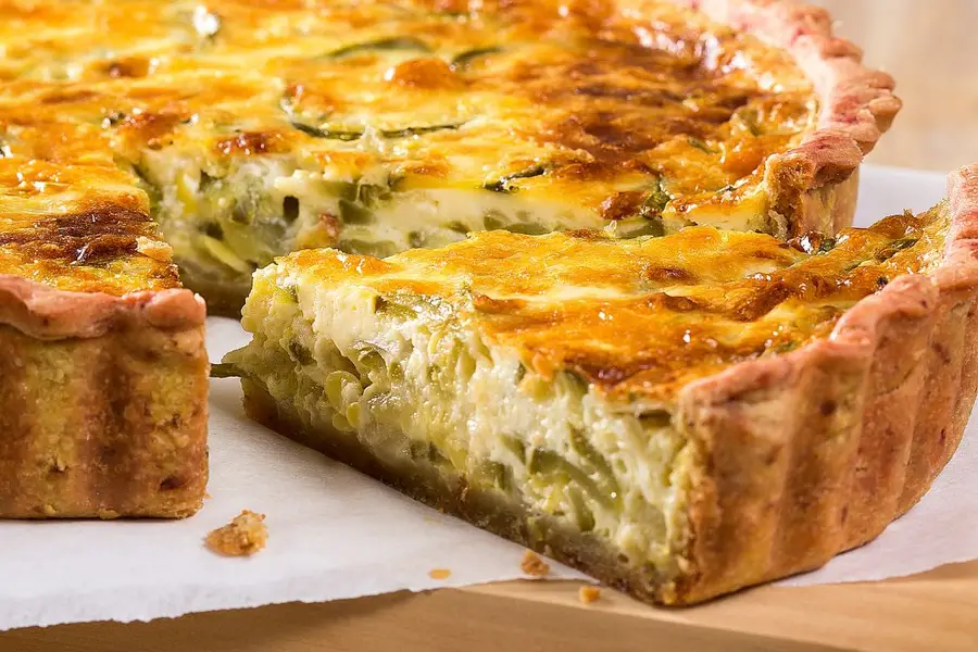 Quiche aux courgettes, tomates et lardons,  mix fond de tarte à l’origan Marlette