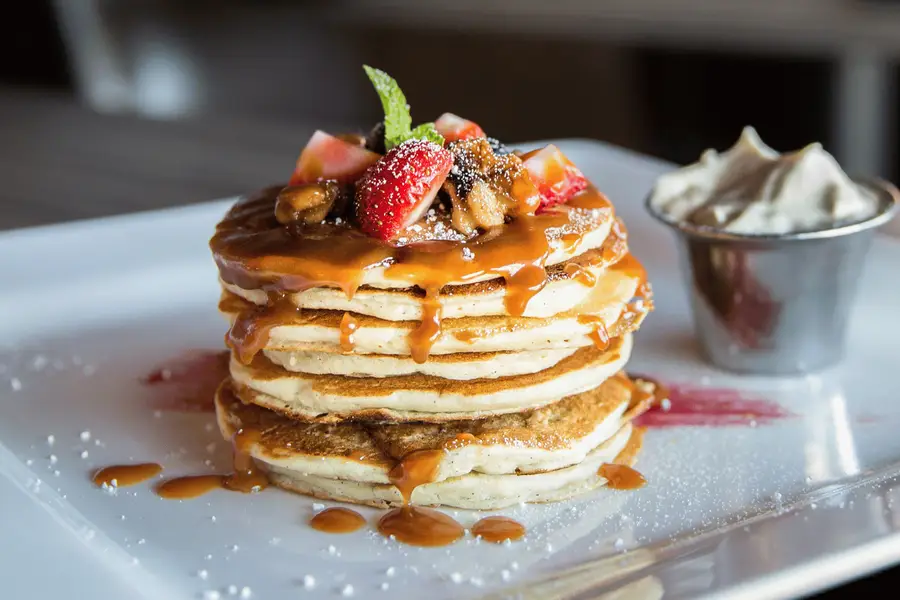 Atelier cuisine "Crêpes et son caramel de pruneaux" avec la cheffe Alexandra Beauvais
